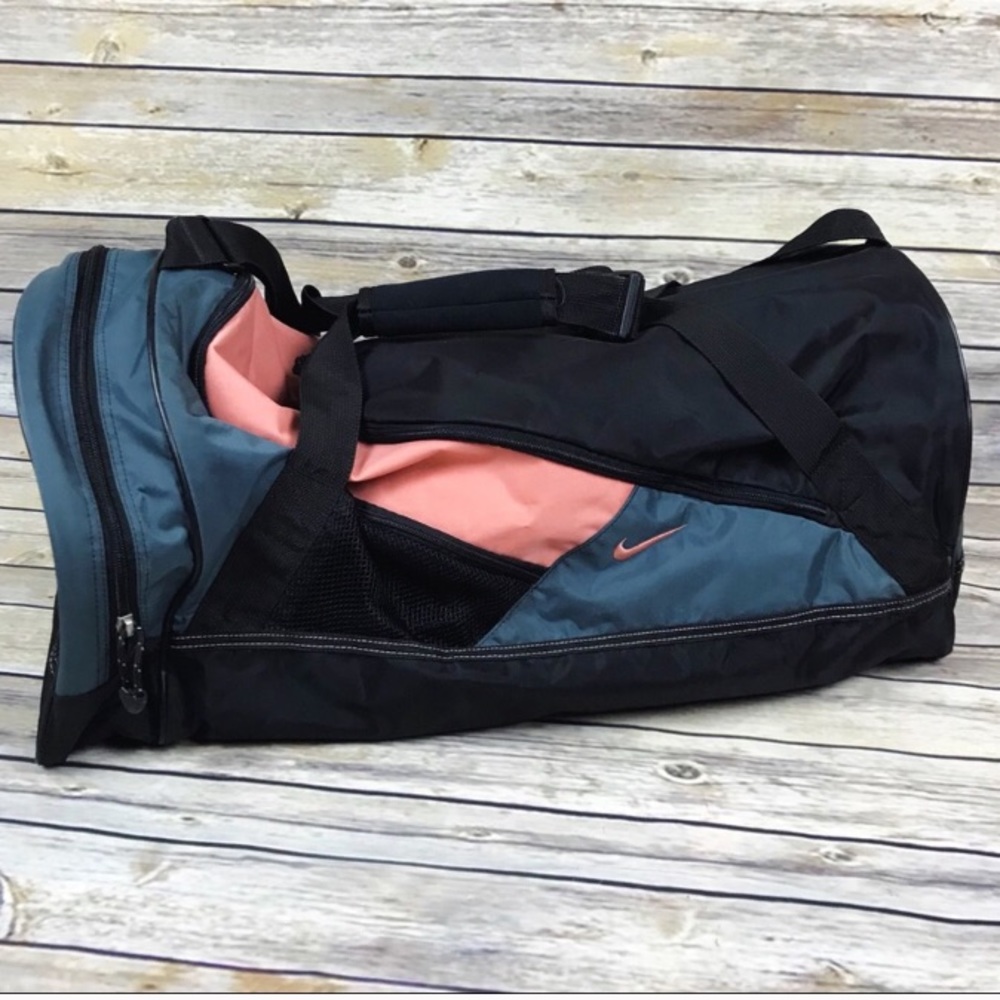 Nike gym/duffle bag